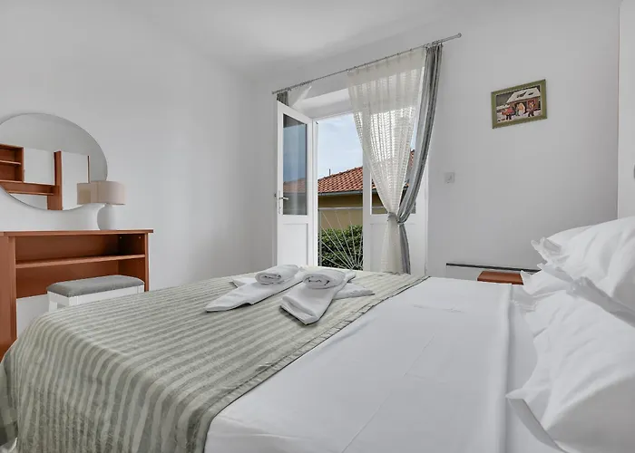 Apartment And Mila *