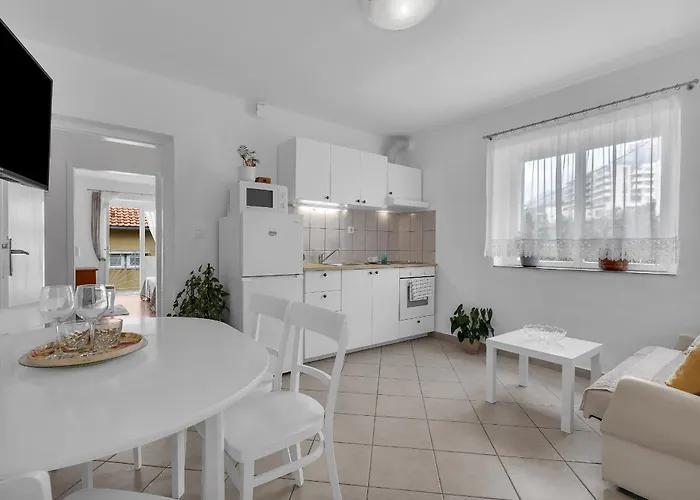 Apartment And Mila
