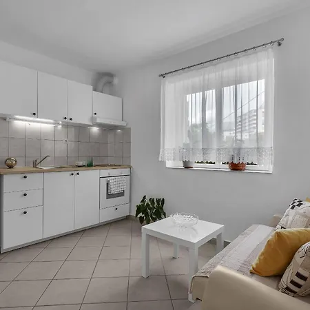 Apartment And Mila
